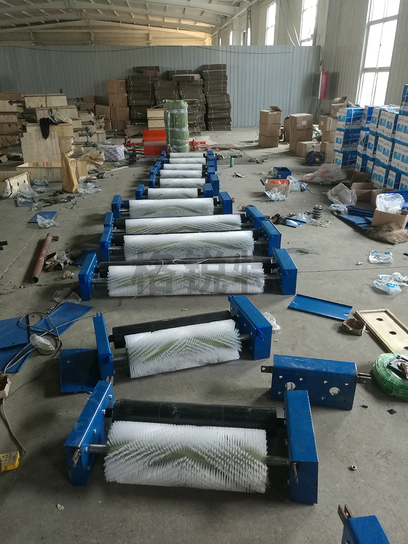 無(wú)動(dòng)力滾刷清掃器 無(wú)動(dòng)力滾刷清掃器