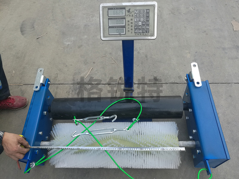 無(wú)動(dòng)力滾刷清掃器 無(wú)動(dòng)力滾刷清掃器